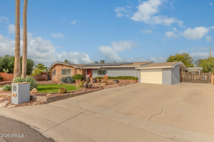 Property Photo:  3730 E Kings Avenue  AZ 85032 