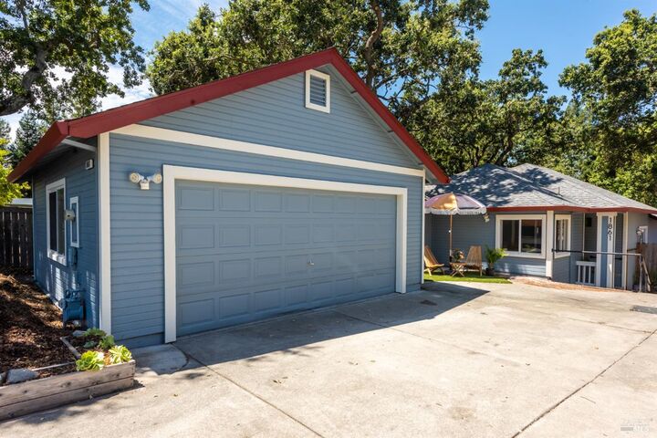 Property Photo: 1861 Rhianna Street CA 95401