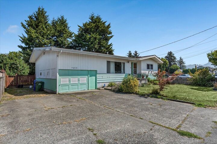 Property Photo:  46515 Chilliwack Central Road  BC V2P 1K1 