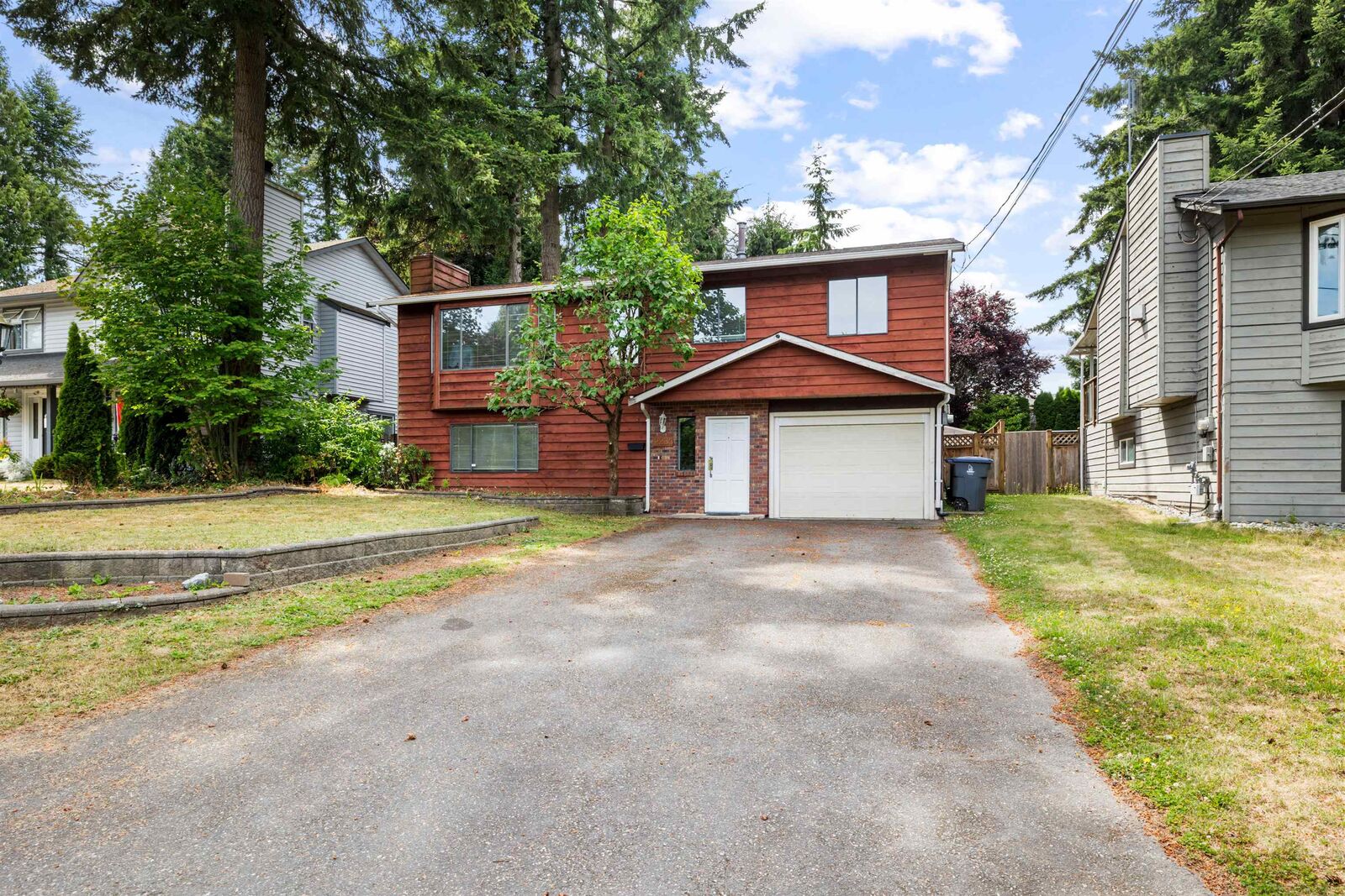 Property Photo: 2235 152A Street BC V4A 4P9
