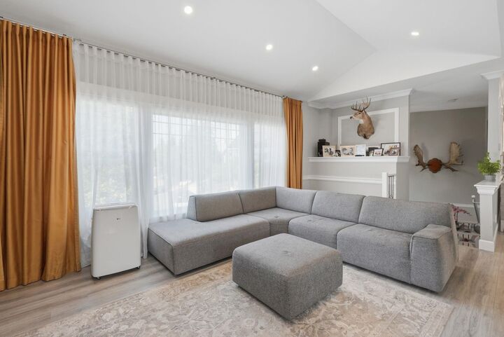 Property Photo: 11554 92A Avenue BC V4C 3M7