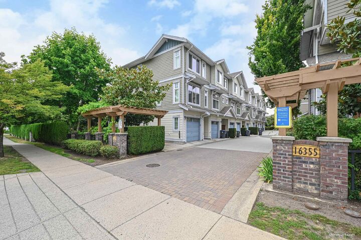 16355 82 Avenue 23 — photo 1