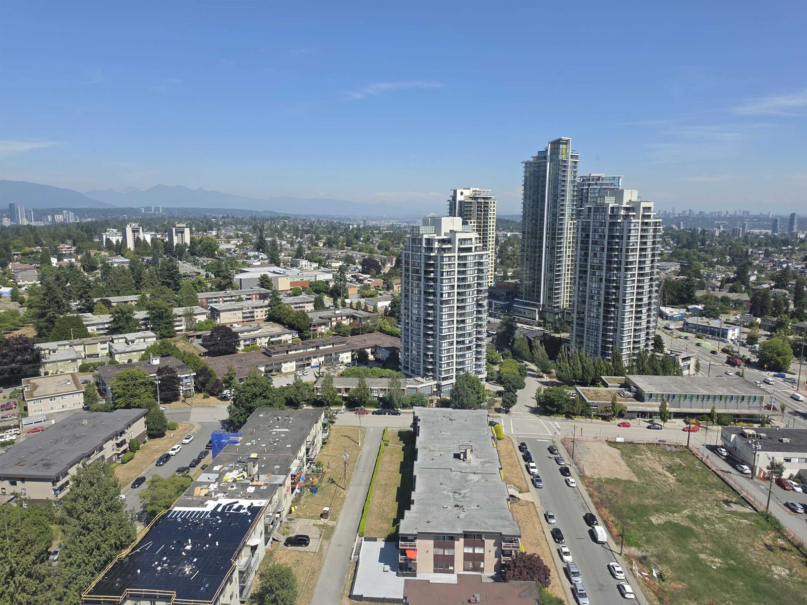 Property Photo:  7063 Hall Avenue 2605  BC V5E 0A5 