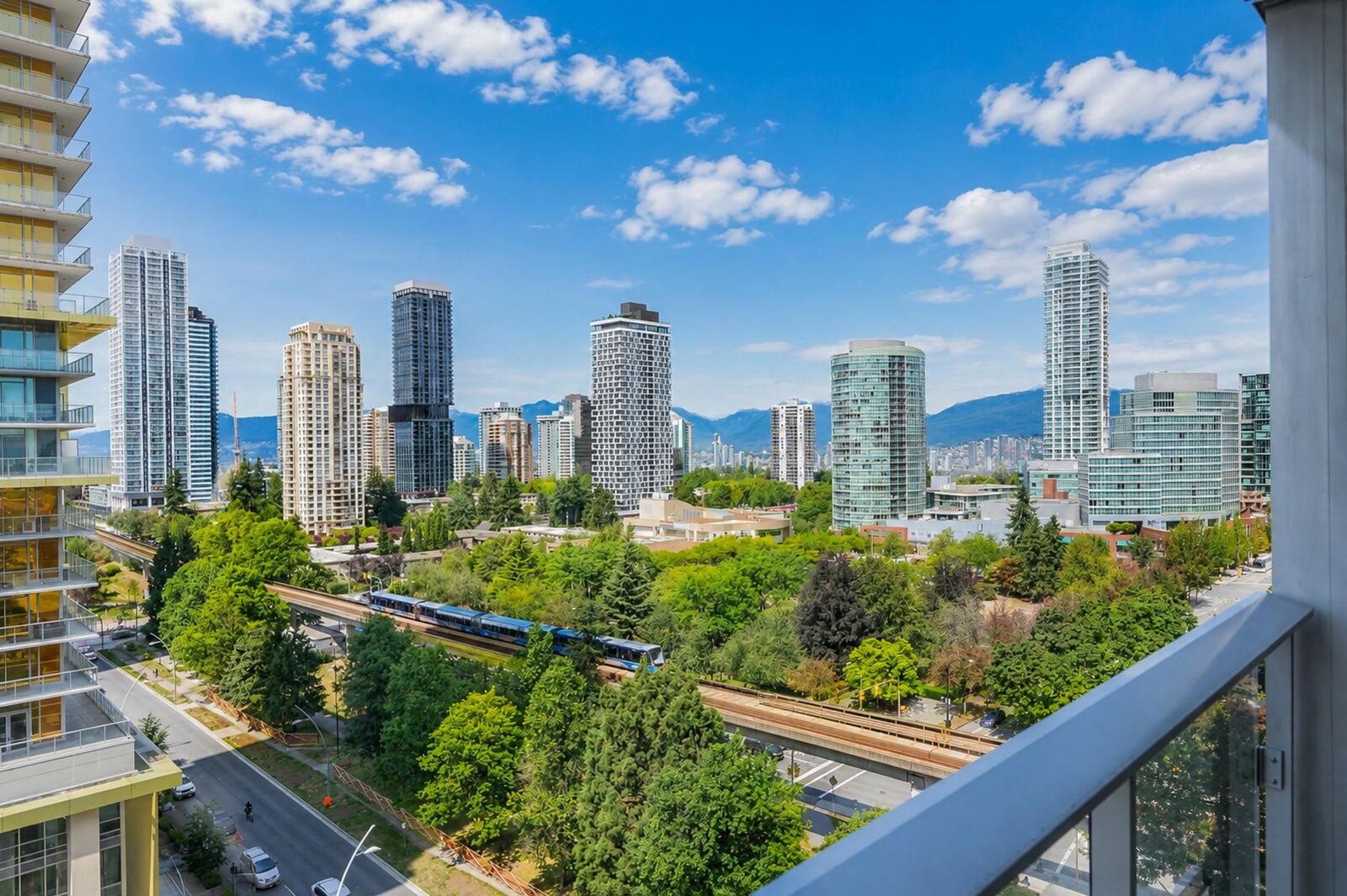 Property Photo: 6333 Silver Avenue 1209 BC V5H 0C3