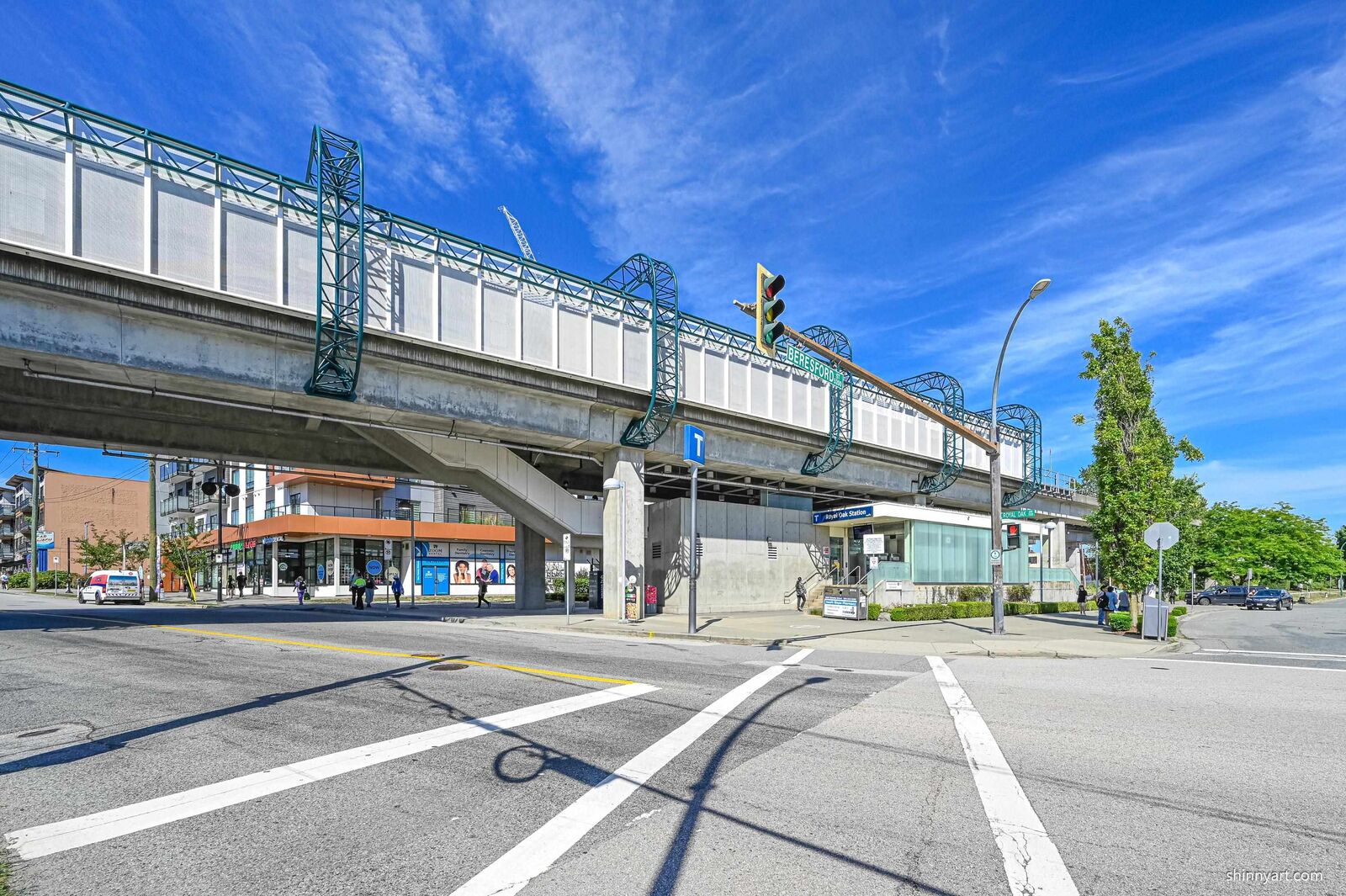 Property Photo: 6968 Royal Oak Avenue 406 BC V5J 4J2