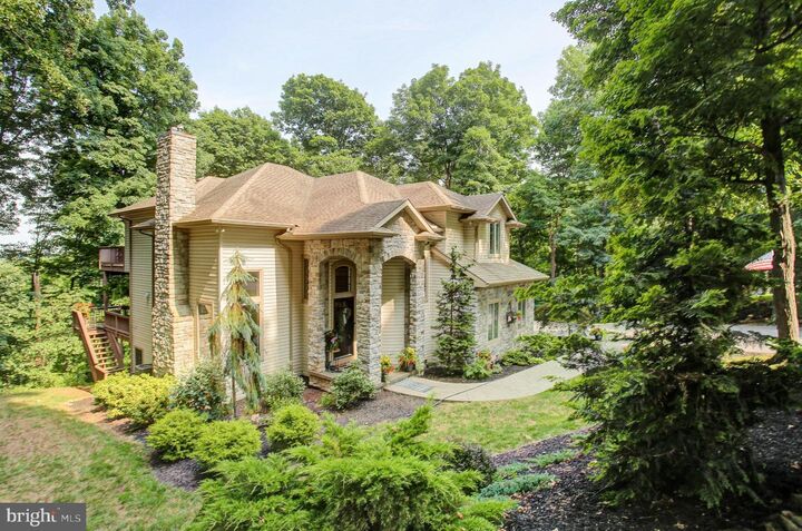 Property Photo: 4 Skyline Trail PA 17320