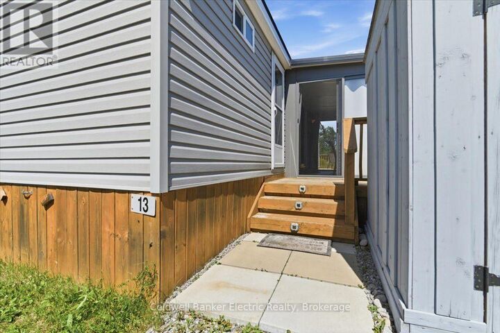 Property Photo: 1235 Villiers Line 13 Lambton Avenue ON K0L 2G0