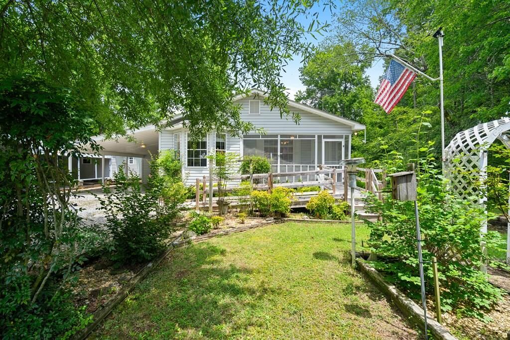 Property Photo: 164 Stoops Way GA 30740