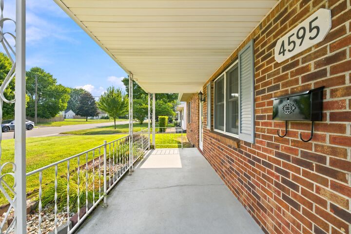 Property Photo:  4595 San Jose Lane  OH 43213 