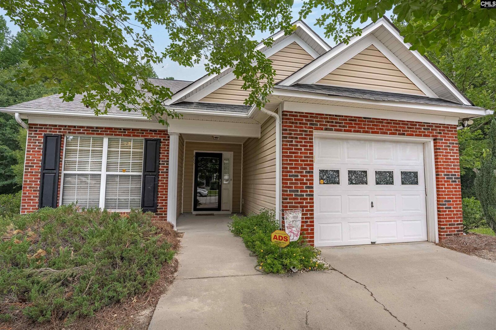 Property Photo: 869 Sandmyrtle SC 29229