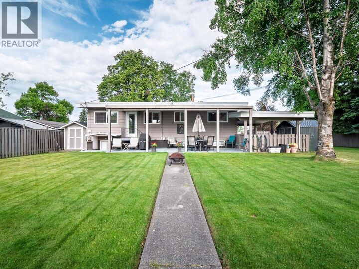 Property Photo: 225 Nicholson Street BC V2M 3H1