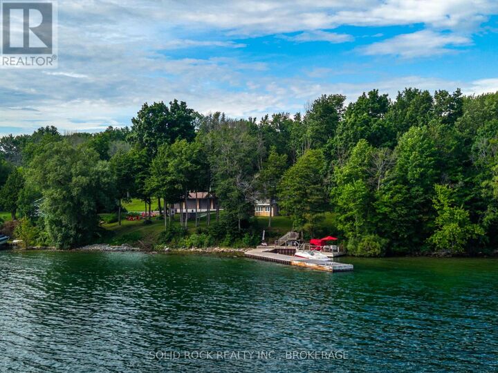 Property Photo: 220 Havenwood Trail ON K7G 2V6