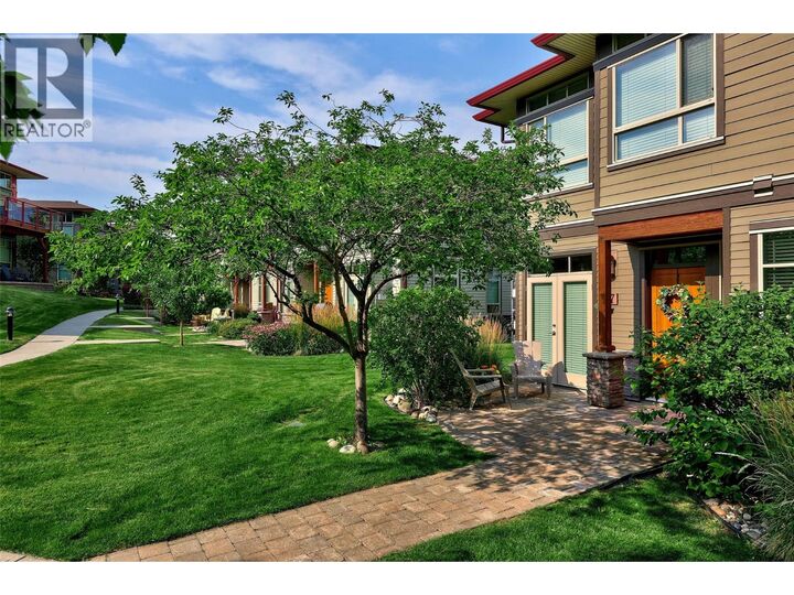 Property Photo: 175 Holloway Drive 37 BC V1S 0B2