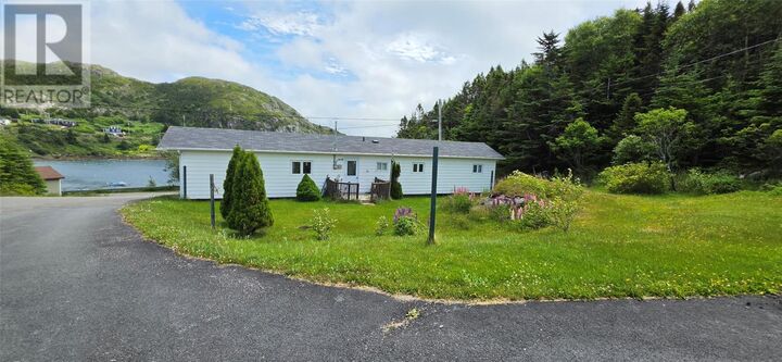 Property Photo:  3 Bayview Drive  NL A0E 1E0 