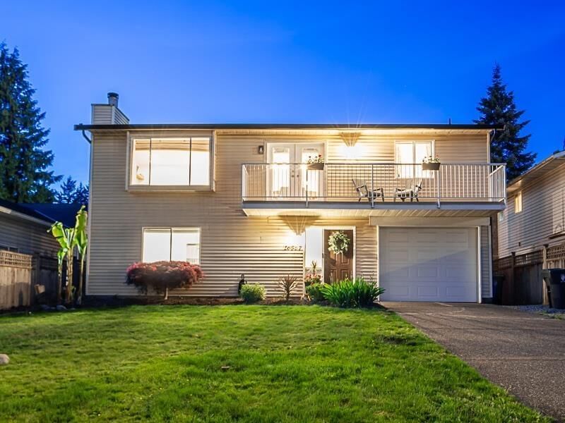 Property Photo: 26567 28A Avenue BC V4W 3A7