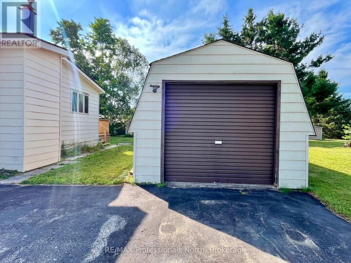 Property Photo: 1034 Eighth Lane ON K0M 2K0