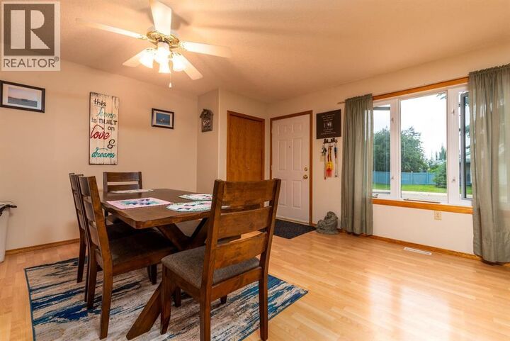 Property Photo: 4802 46 Street SK S9V 0J7