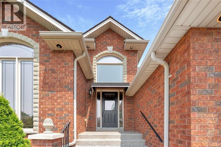 Property Photo: 80 Whelan Drive Main Unit ON N9V 4B6