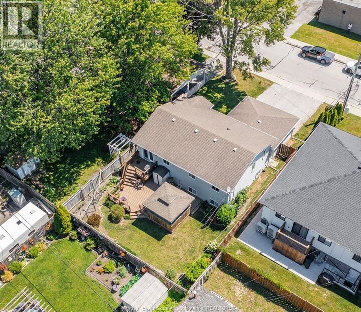 Property Photo:  298 Kempt Street  ON N9V 2H8 