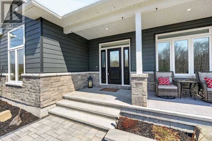 Photo de la propriété:  134 James Andrew Way  ON K7A 4S7 