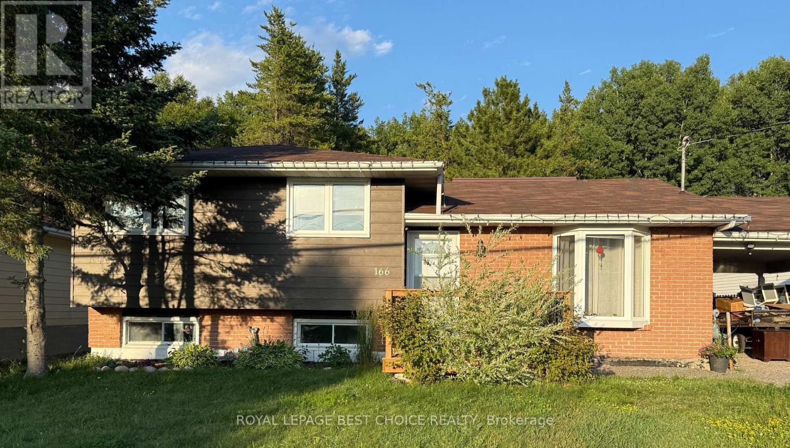 Property Photo: 166 Carter Boulevard ON P0J 1R0