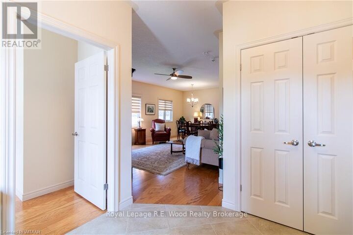 Property Photo: 6 Esseltine Drive ON N4G 0C3