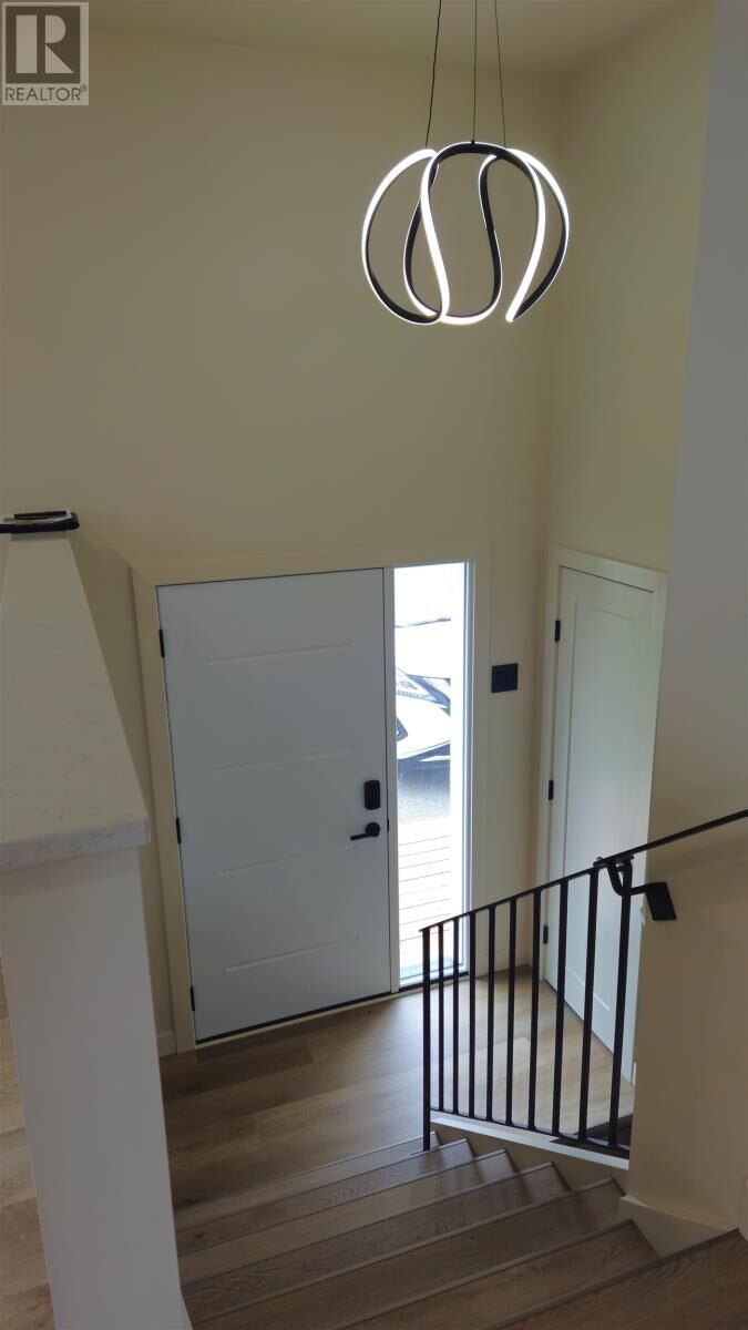 Property Photo: 72 Brent St ON P7A 5T6