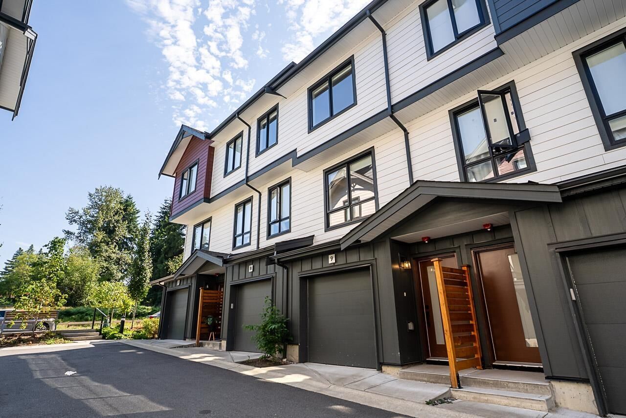 Property Photo:  10527 155 Street 9  BC V3R 0S1 