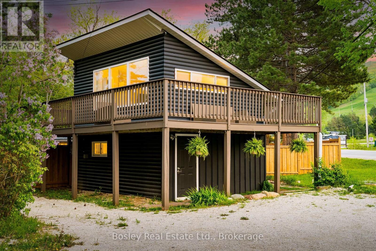 Property Photo: 102 Helen Street ON L9Y 3Z2