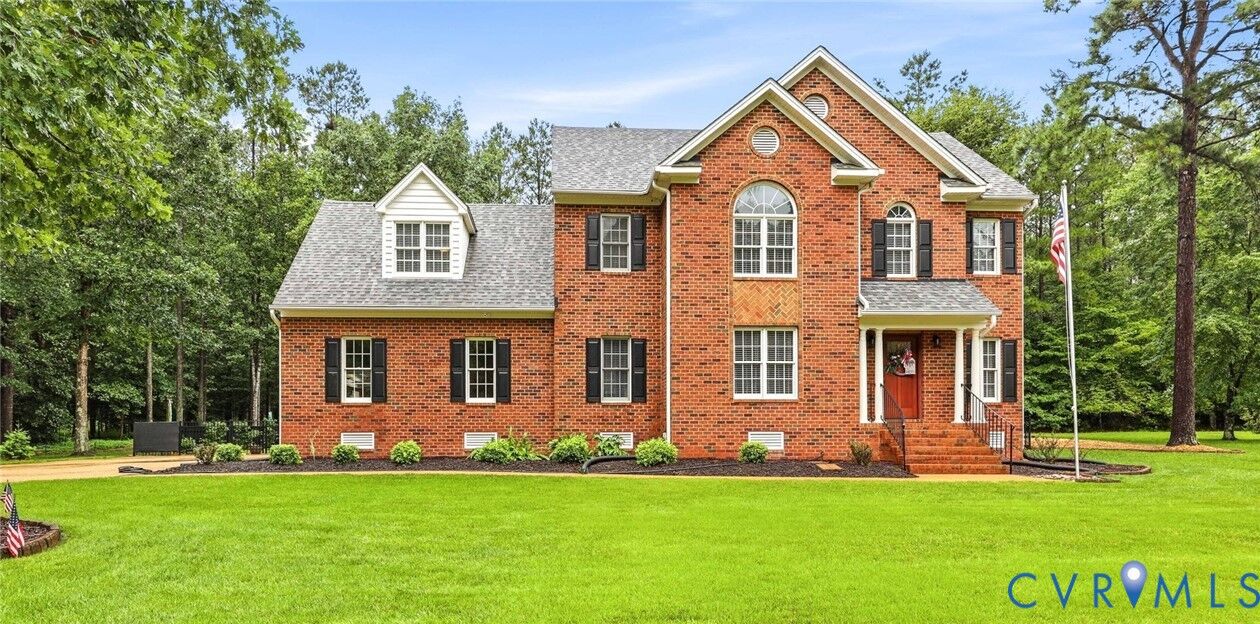 Property Photo: 12124 Glen Kilchurn Drive VA 23838