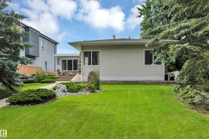 Property Photo: 11807 91 Avenue NW AB T6G 1B1