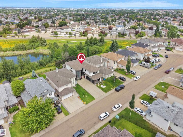 Property Photo:  3136 35 Avenue NW  AB T6T 1T7 