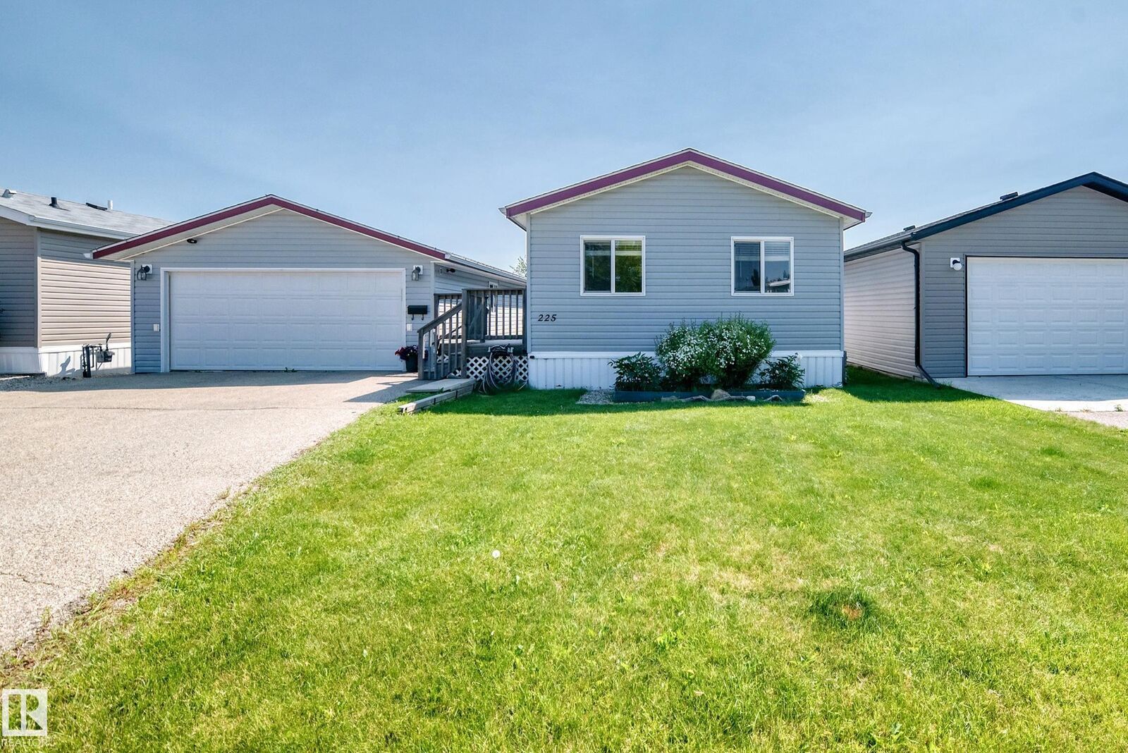 Property Photo:  3400 48 Street 225  AB T7Z 1W2 
