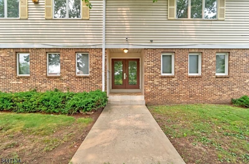 Property Photo:  14 Lawrence St 3A  NJ 07003 