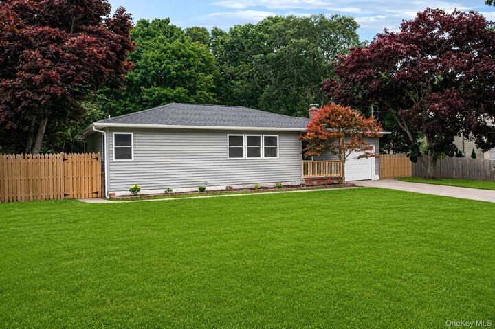 Property Photo: 11 Mayfield NY 11951