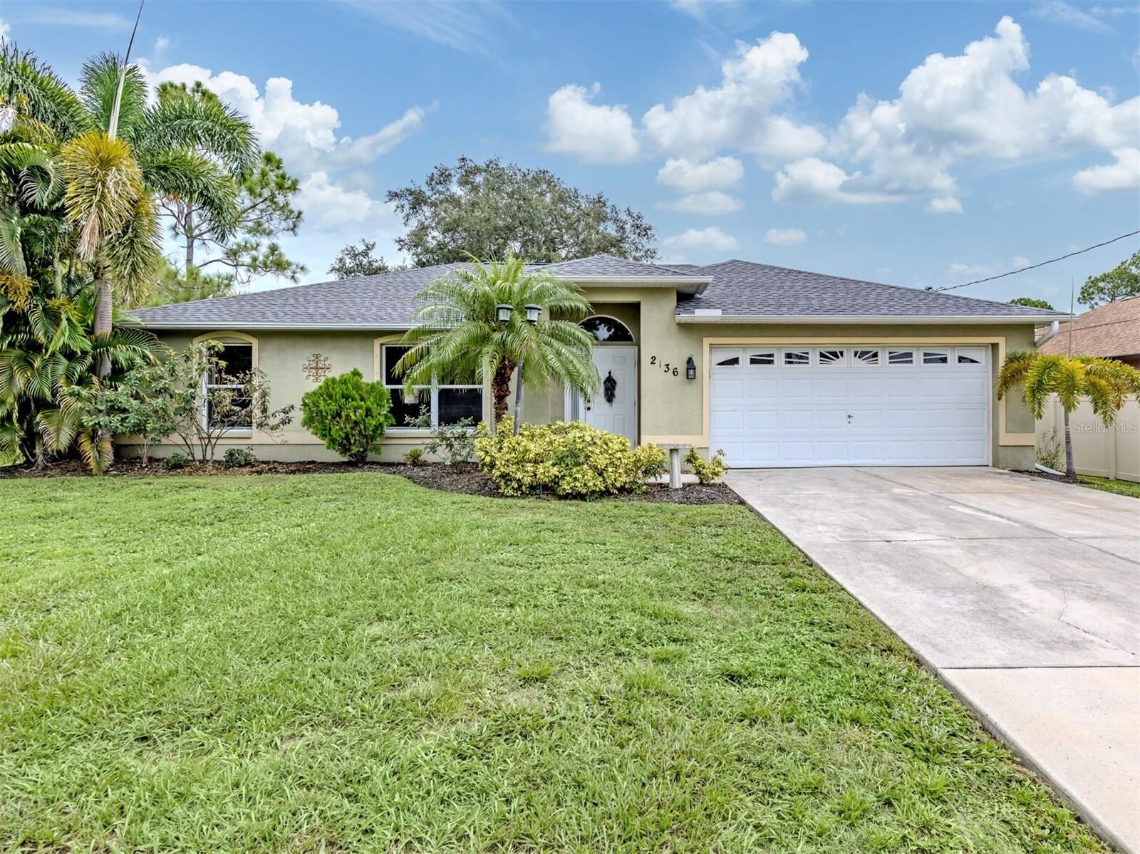 Property Photo: 2136 Penguin Lane FL 34286