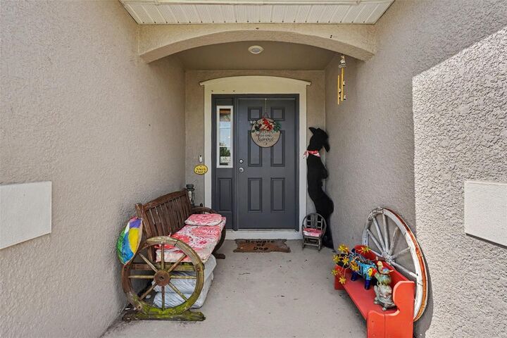Property Photo:  11820 Stone Pine Street  FL 33569 