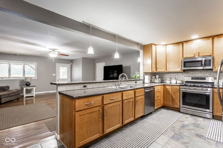 Property Photo: 1437 Demaree Road IN 46143