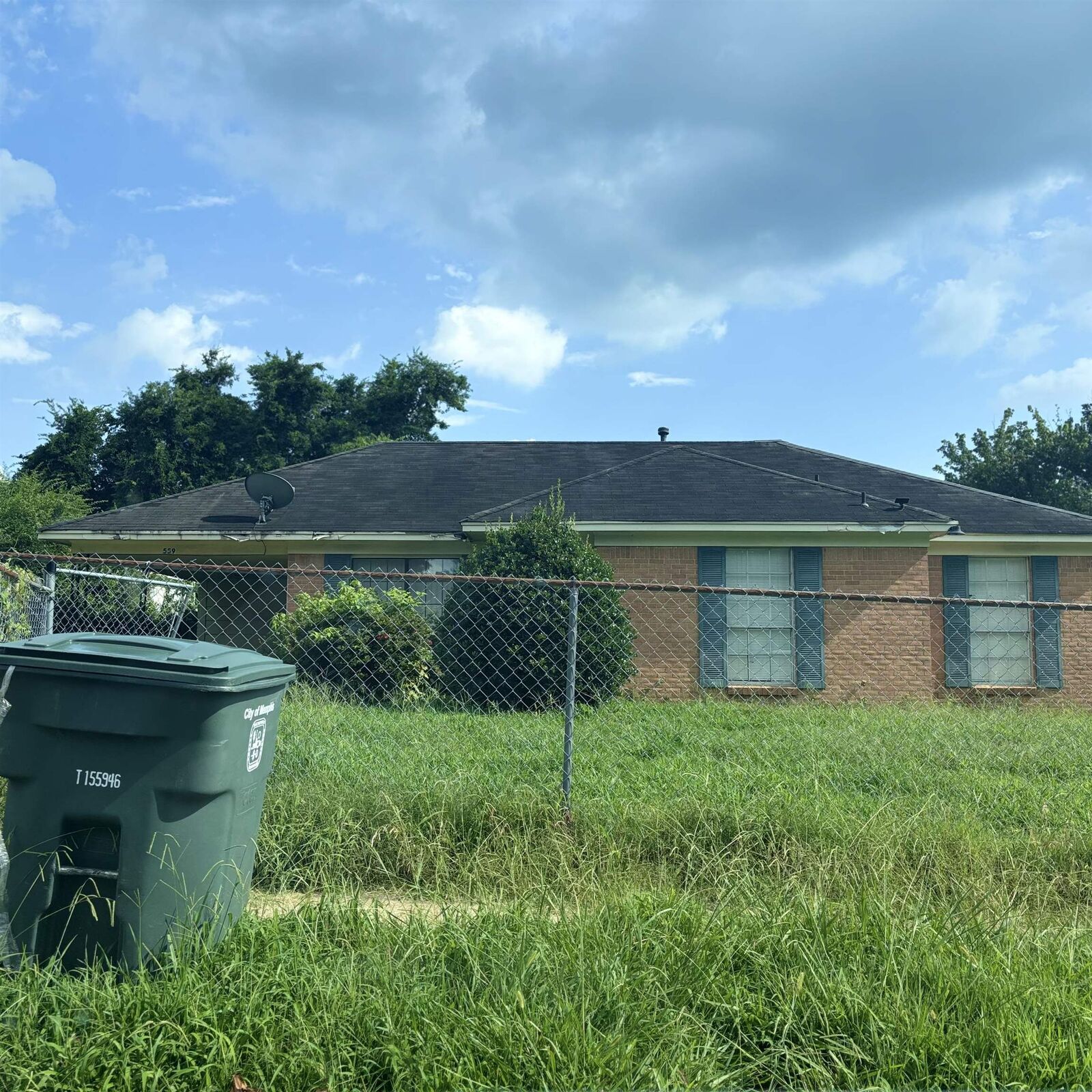 Property Photo: 559 Monteagle Dr TN 38109