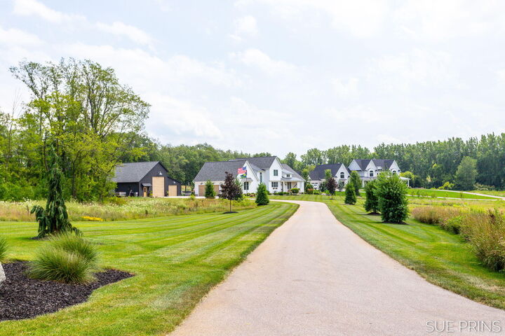 Property Photo: 4668 76th Street SW MI 49315