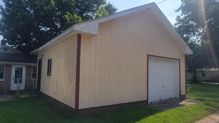 Property Photo:  275 E Read Street  MI 49067 