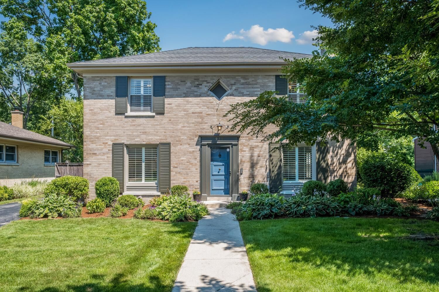 Property Photo: 915 Indian Road IL 60025