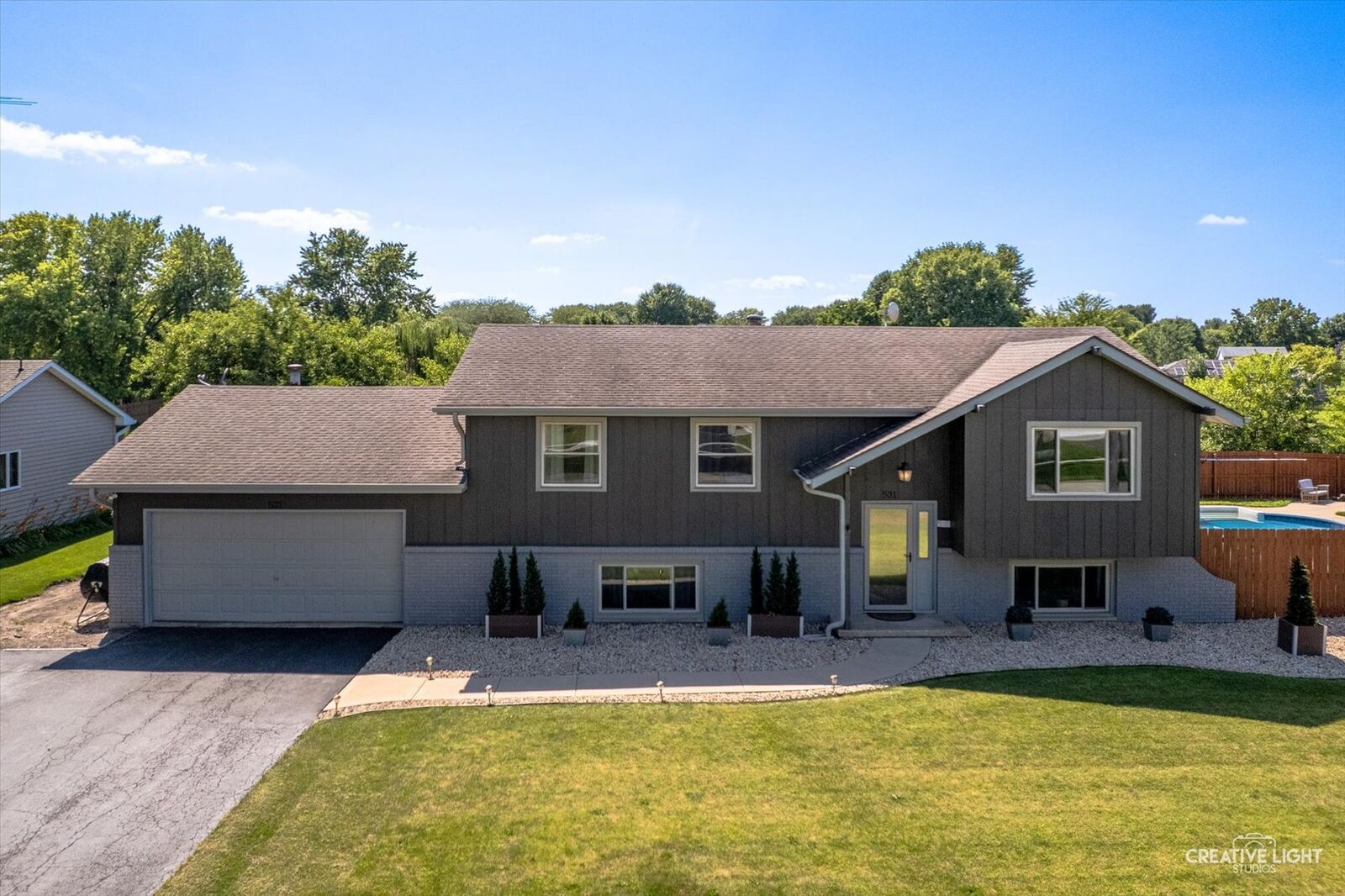 Property Photo: 531 N Sycamore Street IL 60520