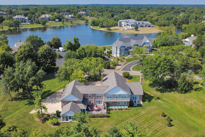 Property Photo:  1673 Balmoral Lane  IL 60067 