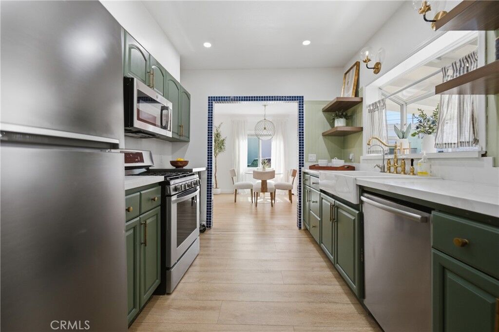 Property Photo: 1652 Loma Avenue CA 90804