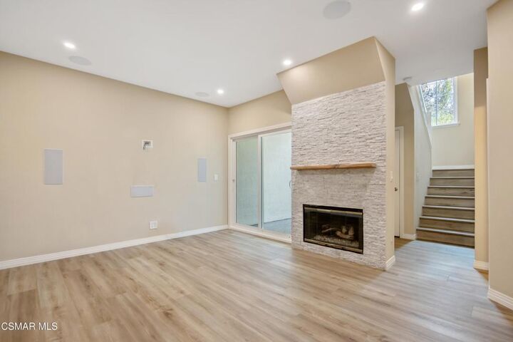 Property Photo: 5530 Spanish Oak Lane F CA 91377