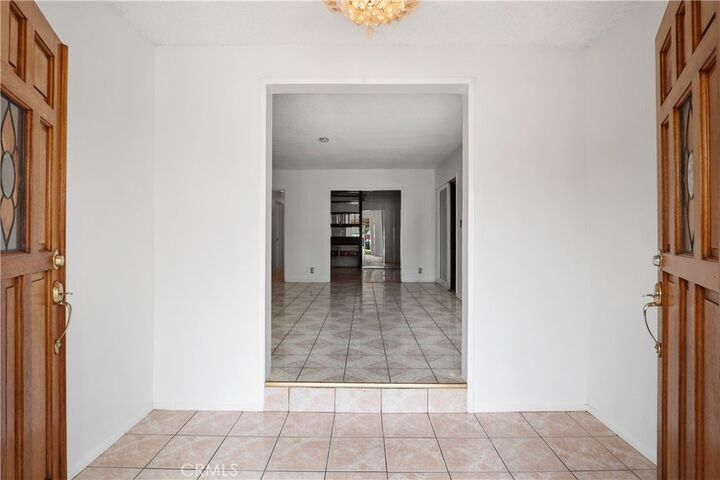 Property Photo:  12213 Bonavista  CA 90604 