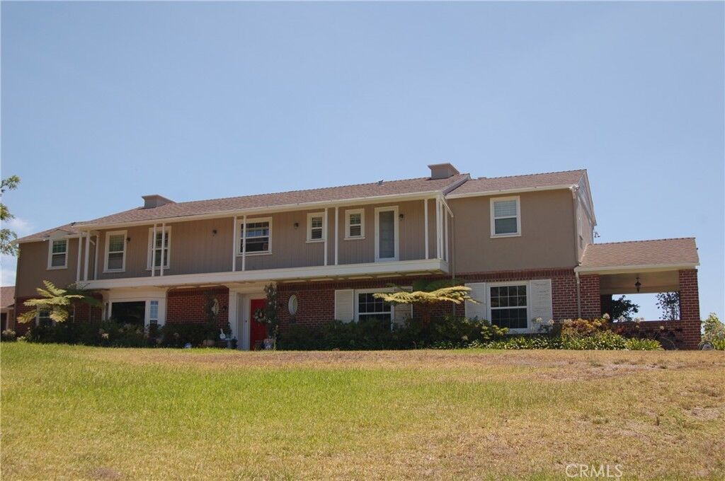 Property Photo:  13978 Summit Drive  CA 90602 
