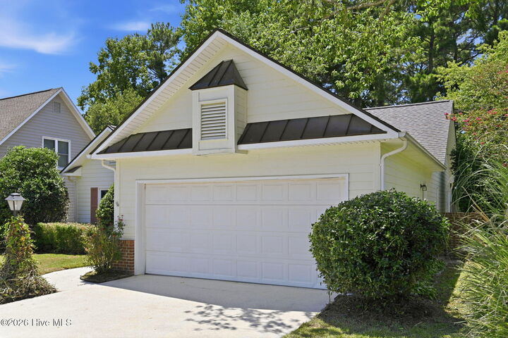 Property Photo:  1107 Mill Run Road  NC 28460 