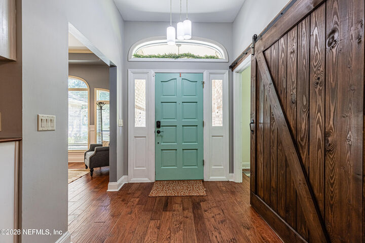 Property Photo: 12231 Dividing Oaks Trail E FL 32223